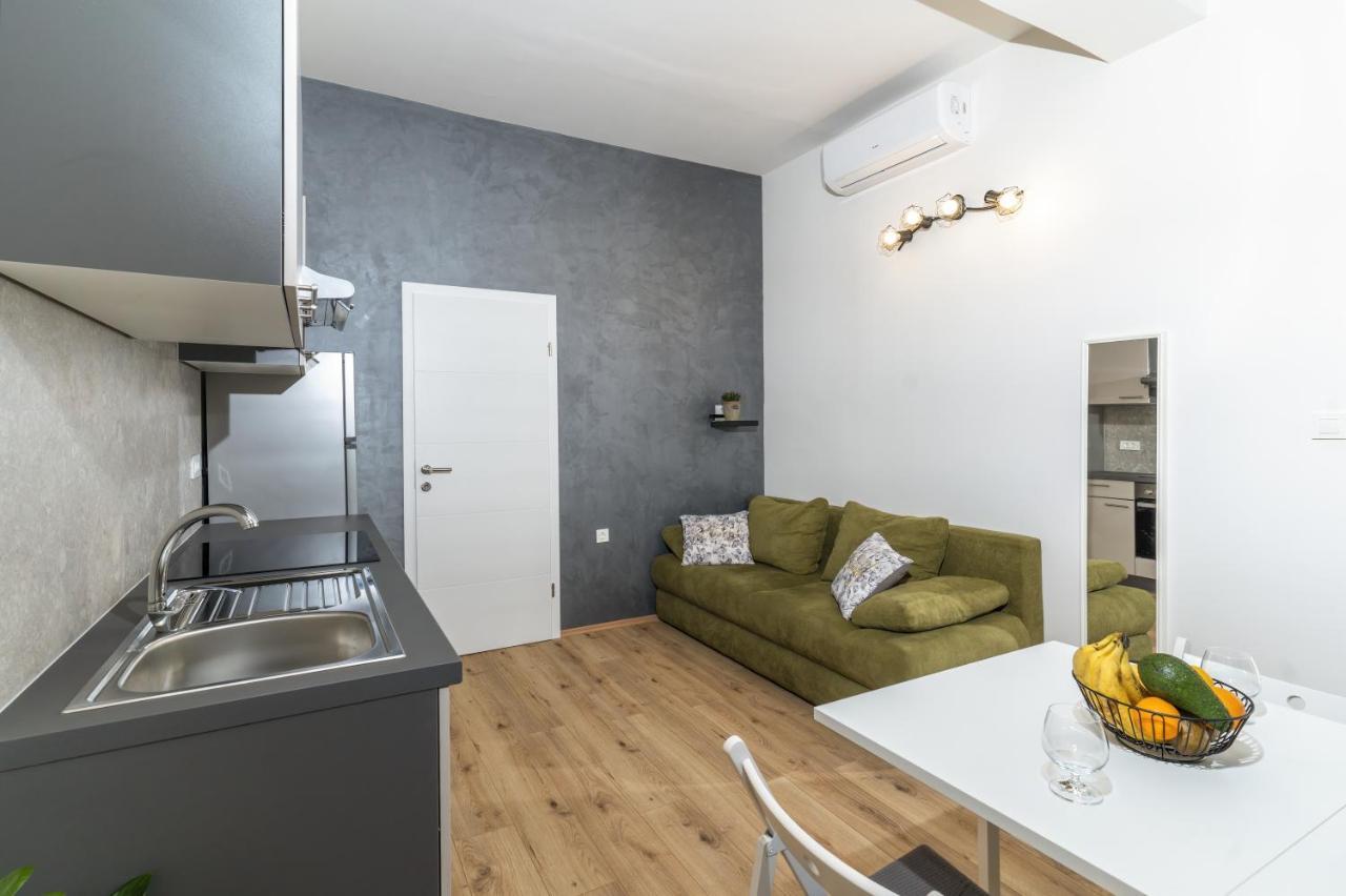 Stunning Apartment In Quiet Street Near Center With Free Parking 4 Floor Rijeka Zewnętrze zdjęcie