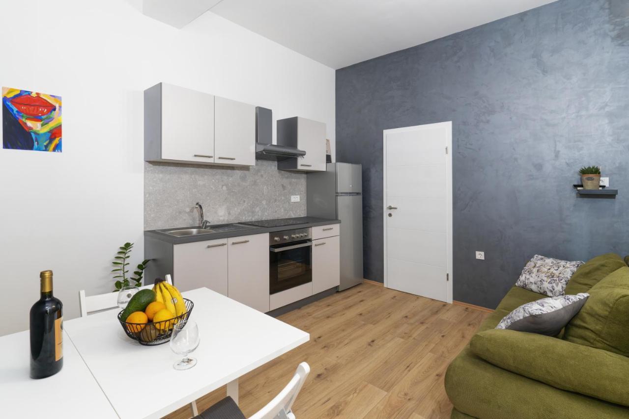 Stunning Apartment In Quiet Street Near Center With Free Parking 4 Floor Rijeka Zewnętrze zdjęcie