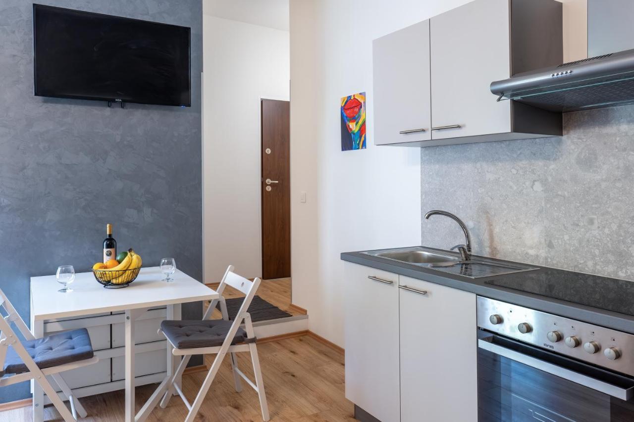 Stunning Apartment In Quiet Street Near Center With Free Parking 4 Floor Rijeka Zewnętrze zdjęcie